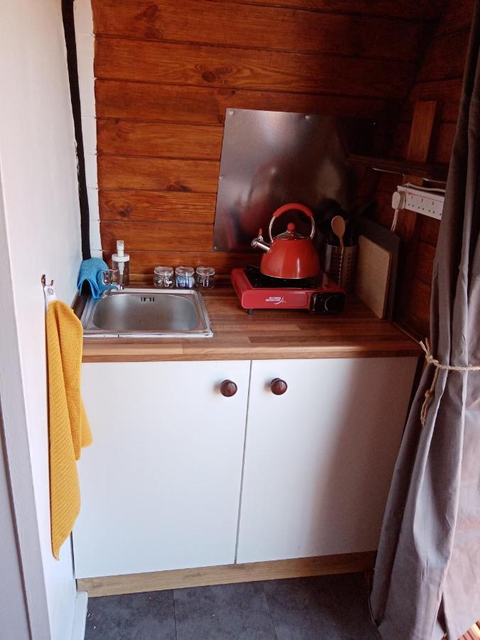 Hotel Wee Hoose Glamping 3 Kinbrace Exteriér fotografie